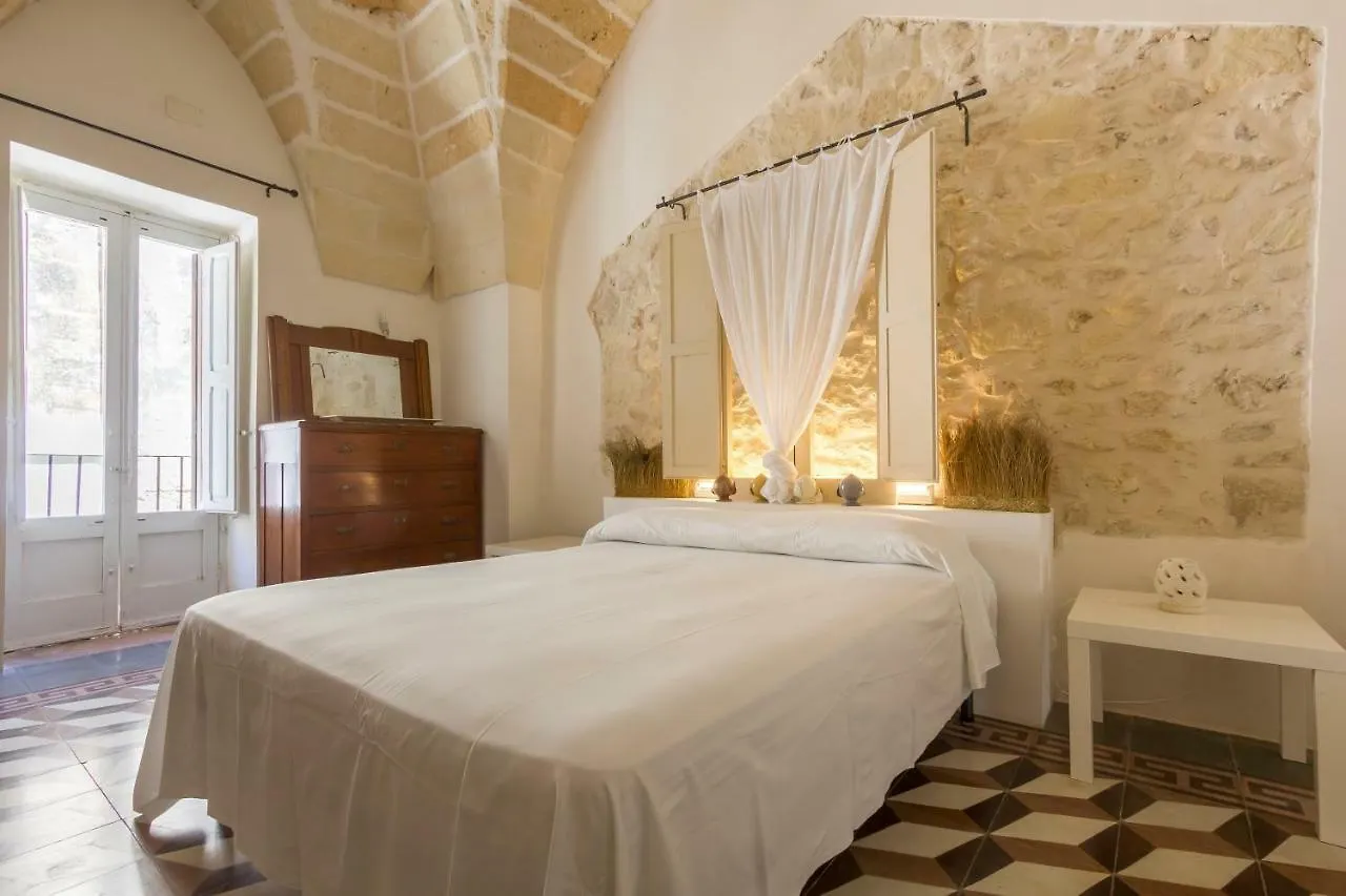 Explore The Historic City On Foot From An Old Town House Lecce Daire