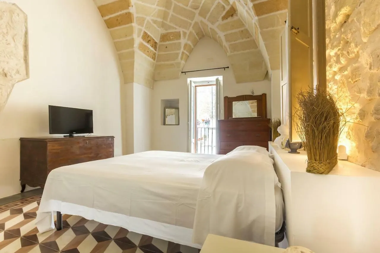 Explore The Historic City On Foot From An Old Town House Lecce